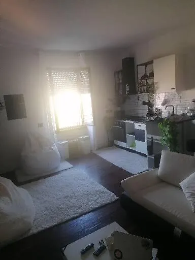 1 Room 10 Min Walking From Isola Milan 0*,  Italy